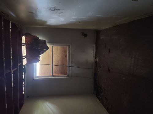 1009 Marquette Rd, Chicago IL 60621-1217 exterior