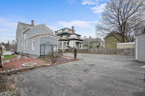 54 Clinton St, Poughkeepsie NY 12601-2522 exterior