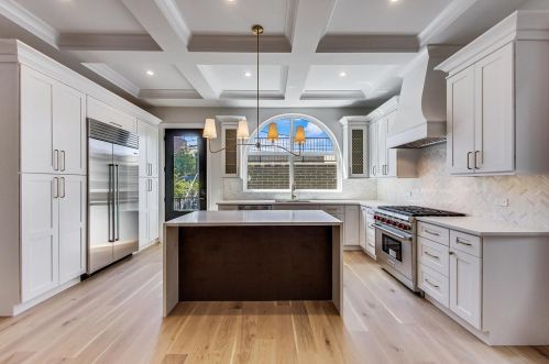 2345 Mclean Ave, Chicago IL 60647-4113 exterior