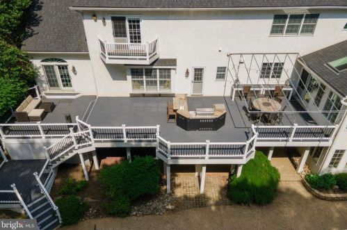 195 Carnoustie Way, Media PA 19063-1856 exterior