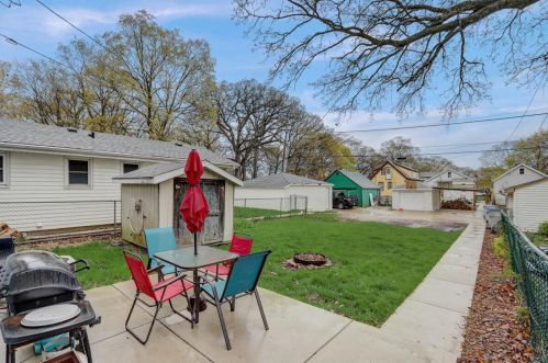 514 64, Milwaukee WI 53213-4050 exterior