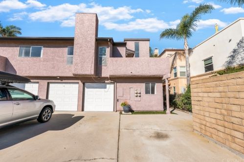 5356 Driftwood St, Oxnard CA 93035-1032 exterior