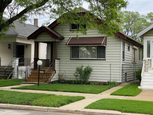 10635 Eggleston Ave, Chicago, IL 60628-2412