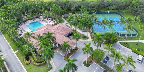 8457 Via Serena, Boca Raton FL 33433-2241 exterior
