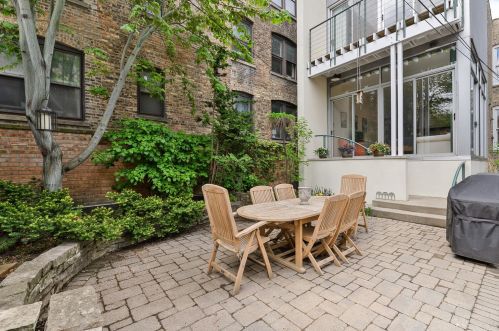 541 Arlington Pl, Chicago IL 60614-5916 exterior