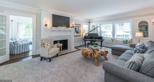 66 Melrose Pl, Montclair, NJ 07042-2029