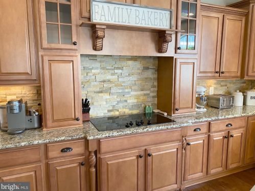 930 Falls Pointe Way, Huntingtown MD 20639-2329 exterior