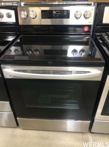 1201 Cottonwood Hl Dr, Sandy UT 84094-0837 exterior