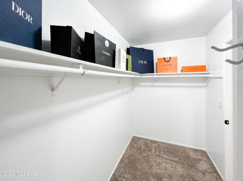 5694 Camino De La Noche, Tucson AZ  85718-4421 exterior