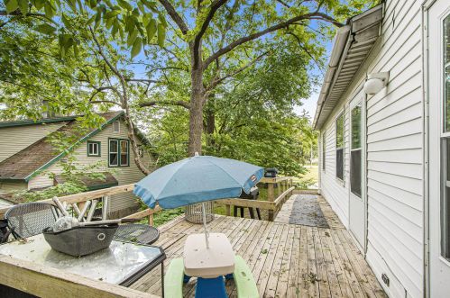 1304 Douglas Ave, Kalamazoo MI 49007-2227 exterior