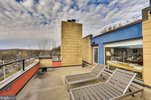 5171 Macarthur Blvd, Washington DC 20016-3315 exterior