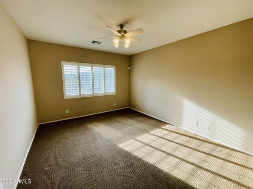 32016 23rd Ave, Phoenix AZ  85085-7050 exterior