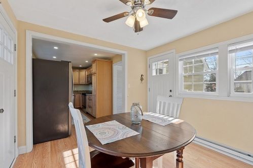 14 Meadow Ln, Worcester MA  01602-1604 exterior