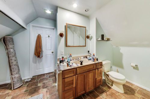 3831 Central Park Ave, Chicago IL 60618-4102 exterior