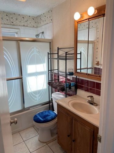 52 Pheland St, Springfield MA 01109-1318 exterior