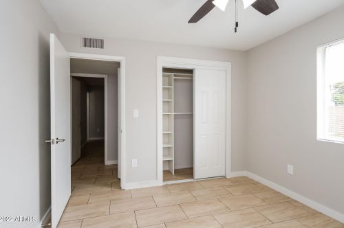 2211 54th Ln, Phoenix AZ  85035-3701 exterior