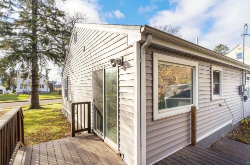 4615 Dodge St, Duluth MN 55804-1515 exterior