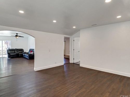 24 A St, Perris CA 92570-1962 exterior