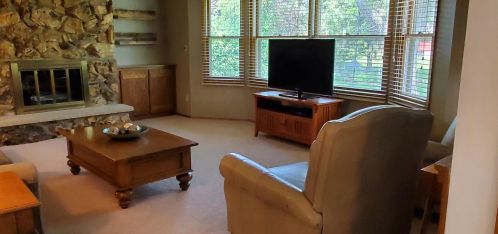 8522 Whitaker Ave, Milwaukee WI 53228-2866 exterior