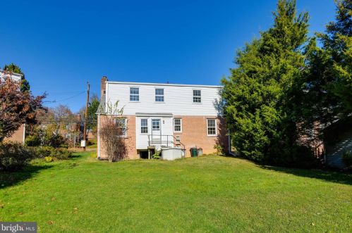 1906 August Dr, Silver Spring MD 20902-4013 exterior