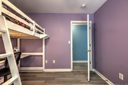 143 Juniper Dr, Milford CT 06461-9118 exterior