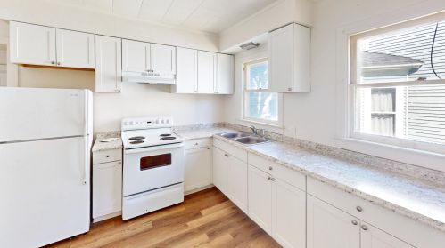 516 Douglas Ave, Kalamazoo MI  49007-3101 exterior