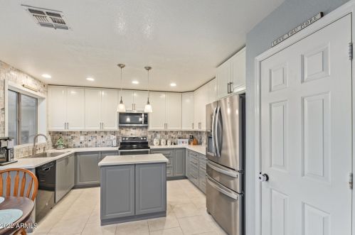 2412 Cielo Grande Ave, Phoenix AZ  85024-7552 exterior