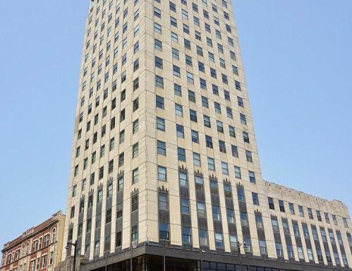 606 Wisconsin Ave, Milwaukee WI 53202-4600 exterior