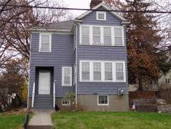182 Side Pkwy, Newton, MA 02458-1847
