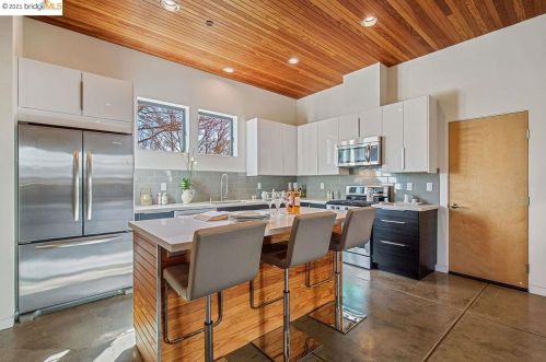 1441 Fairview St, Berkeley CA 94703-2442 exterior