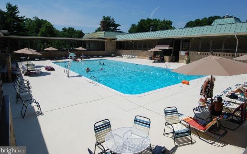 2904 Leisure World Blvd, Silver Spring MD  20906-1389 exterior