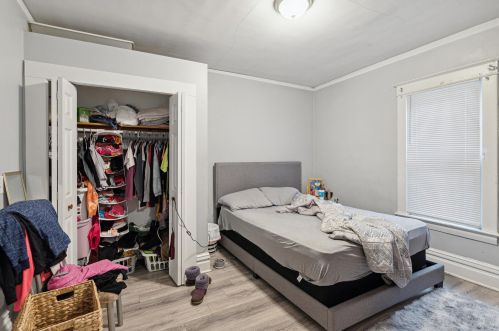 1936 Portage St, Kalamazoo MI 49001-5153 exterior