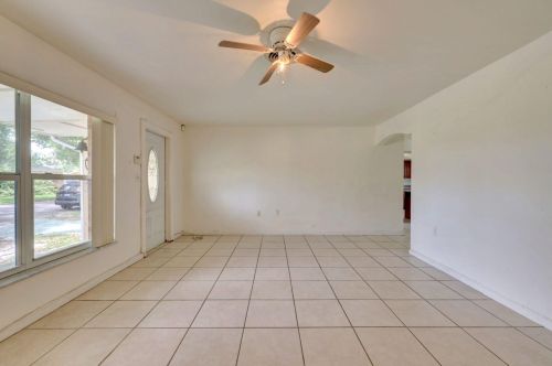 1201 Texas Ct, Fort Pierce FL 34950-9265 exterior