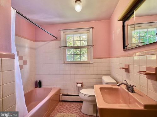 113 Knowlton Rd, Media PA 19063-4930 exterior