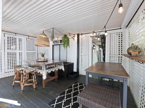 2671 Caldwell Rd, Atlanta GA exterior