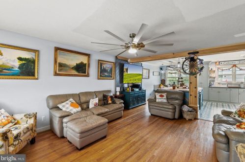 5324 Frosthoffer Ave, Camden NJ 08109-1103 exterior