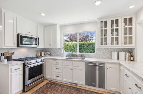 5 Amicita Ave, Mill Valley CA 94941-2101 exterior