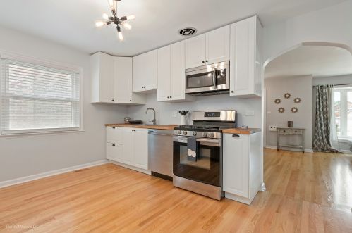 3137 Oleander Ave, Chicago IL  60707-1140 exterior