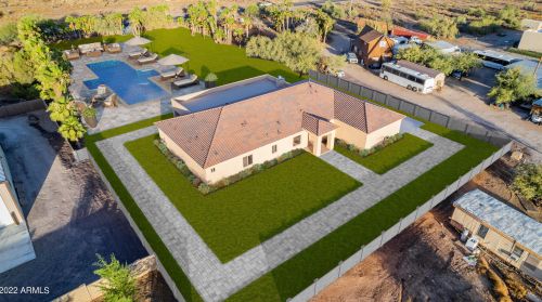 36648 27th Ave, Phoenix AZ 85086-8747 exterior