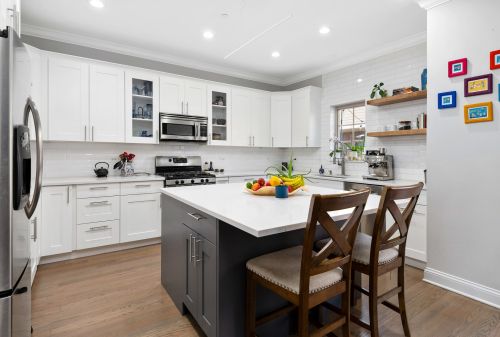 3014 Newport Ave, Chicago IL  60618-4356 exterior