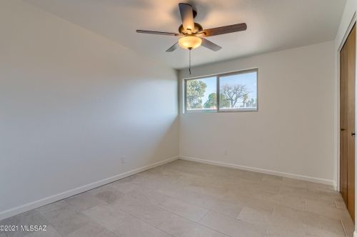 8901 Mcclellan St, Tucson AZ  85710-4420 exterior