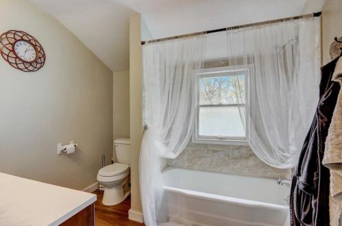 514 64, Milwaukee WI 53213-4050 exterior