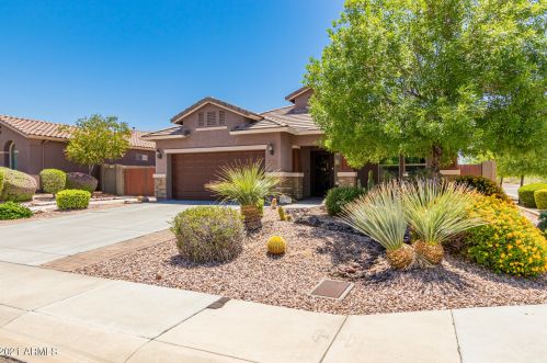 5017 Barko Ln, Phoenix, AZ 85087-3066