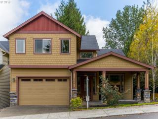 7426 114th Ave, Portland OR  97266-5950 exterior