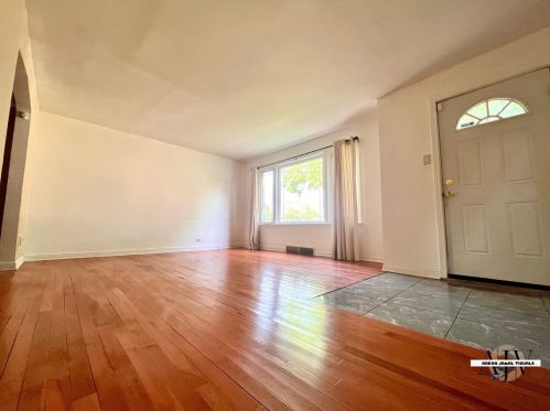 10606 Forest Ave, Chicago, IL 60628-2845