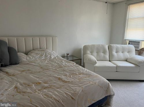 5203 Ditman St, Philadelphia PA 19135-2204 exterior