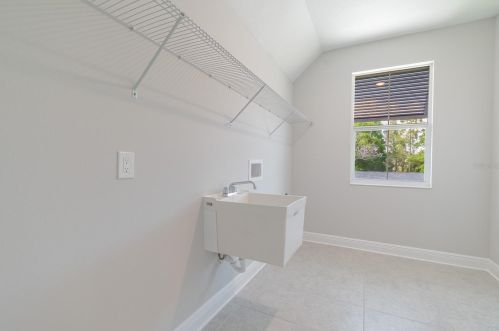 802 Alfred St, Tampa FL 33603-5405 exterior