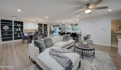 7814 11th Ave, Phoenix AZ  85021-7113 exterior