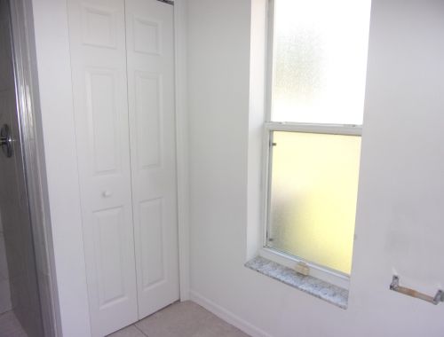 1407 Grapeland Ave, Fort Pierce FL 34952-4951 exterior