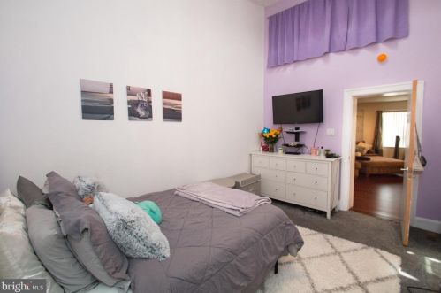 1144 4 St, Philadelphia PA 19133-3208 exterior